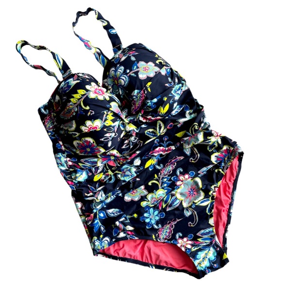 Ann Cole Twist Front Shirred Swimsuit Size 20W - Picture 6 of 16